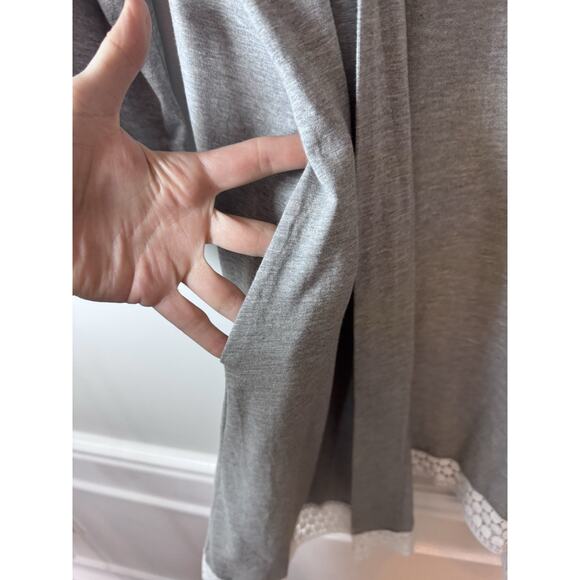 Angel Maternity Womens Sz XL/2XL Bamboo Robe Grey Crochet Trim Hospital Robe NWT - Picture 9 of 13